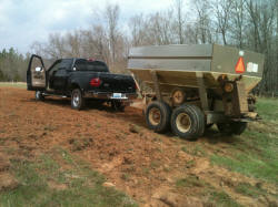 Kentucky deer hunting, western kentucky deer hunting, deer hunting, hunting, archery, Whitetail deer hunting, west ky whitetail hunting, kentucky whitetail outfitters, boone & crocket, food plots, deer food plots, chickory plots, lodging