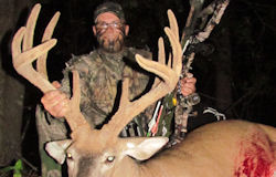 Kentucky deer hunting, western kentucky deer hunting, deer hunting, hunting, archery, Whitetail deer hunting, west ky whitetail hunting, kentucky whitetail outfitters, boone & crocket, food plots, deer food plots, chickory plots, lodging