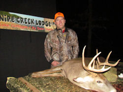 Kentucky deer hunting, western kentucky deer hunting, deer hunting, hunting, archery, Whitetail deer hunting, west ky whitetail hunting, kentucky whitetail outfitters, boone & crocket, food plots, deer food plots, chickory plots, lodging