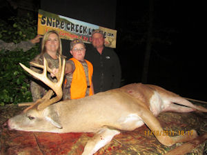 Kentucky deer hunting, western kentucky deer hunting, deer hunting, hunting, archery, Whitetail deer hunting, west ky whitetail hunting, kentucky whitetail outfitters, boone & crocket, food plots, deer food plots, chickory plots, lodging