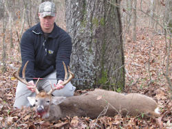 Kentucky deer hunting, western kentucky deer hunting, deer hunting, hunting, archery, Whitetail deer hunting, west ky whitetail hunting, kentucky whitetail outfitters, boone & crocket, food plots, deer food plots, chickory plots, lodging