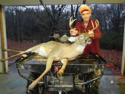 Kentucky deer hunting, western kentucky deer hunting, deer hunting, hunting, archery, Whitetail deer hunting, west ky whitetail hunting, kentucky whitetail outfitters, boone & crocket, food plots, deer food plots, chickory plots, lodging