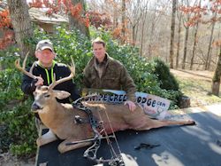 Kentucky deer hunting, western kentucky deer hunting, deer hunting, hunting, archery, Whitetail deer hunting, west ky whitetail hunting, kentucky whitetail outfitters, boone & crocket, food plots, deer food plots, chickory plots, lodging