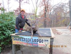 Kentucky deer hunting, western kentucky deer hunting, deer hunting, hunting, archery, Whitetail deer hunting, west ky whitetail hunting, kentucky whitetail outfitters, boone & crocket, food plots, deer food plots, chickory plots, lodging