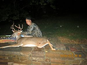 Kentucky deer hunting, western kentucky deer hunting, deer hunting, hunting, archery, Whitetail deer hunting, west ky whitetail hunting, kentucky whitetail outfitters, boone & crocket, food plots, deer food plots, chickory plots, lodging