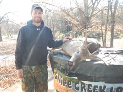 Kentucky deer hunting, western kentucky deer hunting, deer hunting, hunting, archery, Whitetail deer hunting, west ky whitetail hunting, kentucky whitetail outfitters, boone & crocket, food plots, deer food plots, chickory plots, lodging