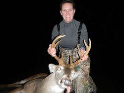 Kentucky deer hunting, western kentucky deer hunting, deer hunting, hunting, archery, Whitetail deer hunting, west ky whitetail hunting, kentucky whitetail outfitters, boone & crocket, food plots, deer food plots, chickory plots, lodging