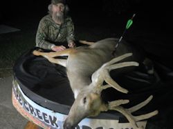 Kentucky deer hunting, western kentucky deer hunting, deer hunting, hunting, archery, Whitetail deer hunting, west ky whitetail hunting, kentucky whitetail outfitters, boone & crocket, food plots, deer food plots, chickory plots, lodging