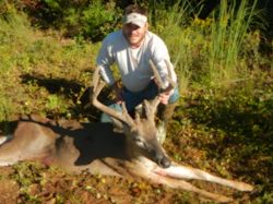 Kentucky deer hunting, western kentucky deer hunting, deer hunting, hunting, archery, Whitetail deer hunting, west ky whitetail hunting, kentucky whitetail outfitters, boone & crocket, food plots, deer food plots, chickory plots, lodging