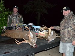 Kentucky deer hunting, western kentucky deer hunting, deer hunting, hunting, archery, Whitetail deer hunting, west ky whitetail hunting, kentucky whitetail outfitters, boone & crocket, food plots, deer food plots, chickory plots, lodging