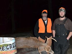 Kentucky deer hunting, western kentucky deer hunting, deer hunting, hunting, archery, Whitetail deer hunting, west ky whitetail hunting, kentucky whitetail outfitters, boone & crocket, food plots, deer food plots, chickory plots, lodging