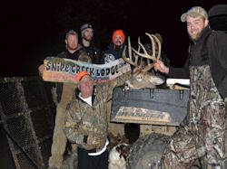 Kentucky deer hunting, western kentucky deer hunting, deer hunting, hunting, archery, Whitetail deer hunting, west ky whitetail hunting, kentucky whitetail outfitters, boone & crocket, food plots, deer food plots, chickory plots, lodging