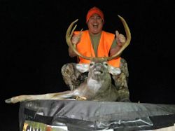 Kentucky deer hunting, western kentucky deer hunting, deer hunting, hunting, archery, Whitetail deer hunting, west ky whitetail hunting, kentucky whitetail outfitters, boone & crocket, food plots, deer food plots, chickory plots, lodging