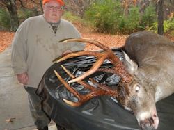Kentucky deer hunting, western kentucky deer hunting, deer hunting, hunting, archery, Whitetail deer hunting, west ky whitetail hunting, kentucky whitetail outfitters, boone & crocket, food plots, deer food plots, chickory plots, lodging